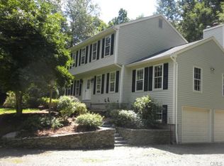 89 Riverside Rd, Sandy Hook, CT 06482