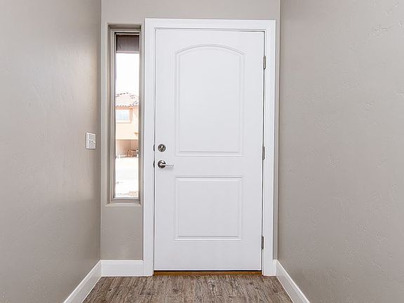 4th image of 4283 Bella Vista Dr N