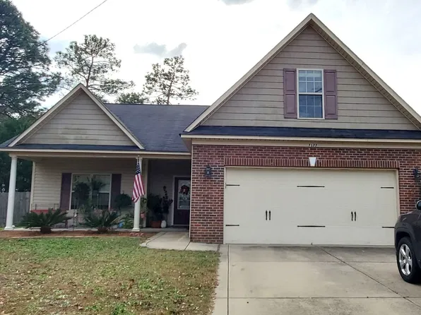 7177 Lansing Ct, Fayetteville, NC 28303