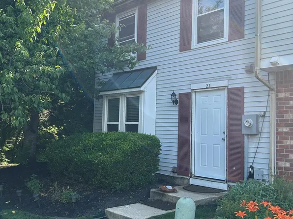 23 Waterview Ct, Marlton, NJ 08053
