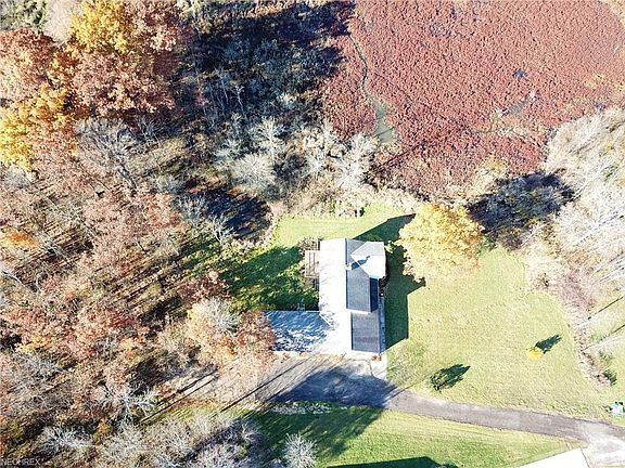 3rd image of 14350 Bridle Ln