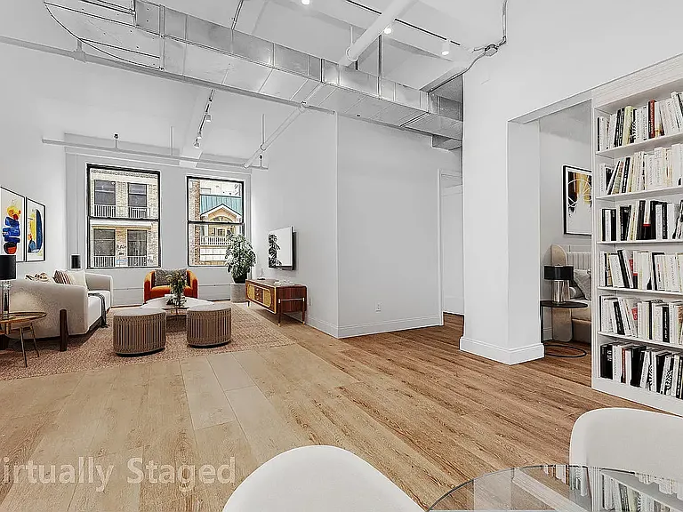 255 W 36th St #1601 — Photo 3