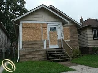 1st image of 63 W Woodward St