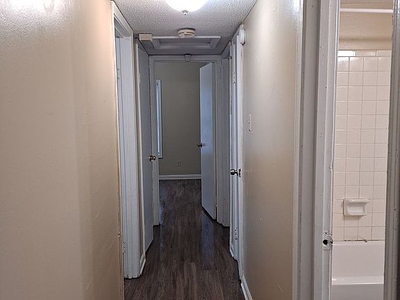 4th image of 3911 Ajanders Dr