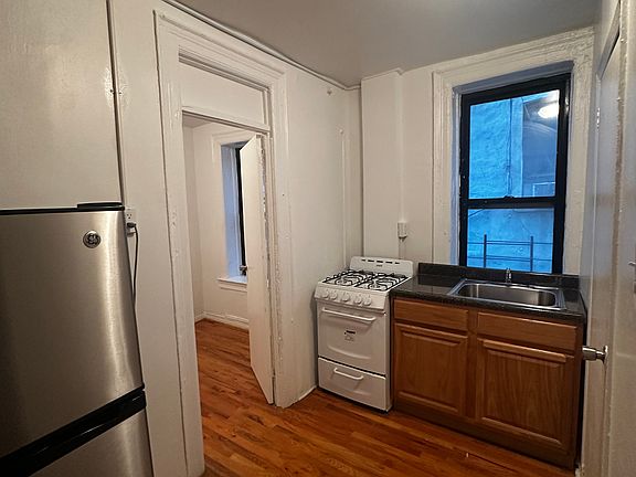 5th image of 1484 Amsterdam Ave APT 3