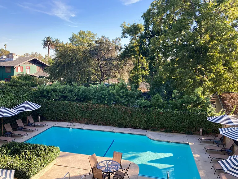 484 E California Blvd #43 — Photo 11