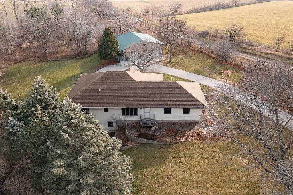 2284 Dillons Furrow Rd NE, Solon, IA 52333 MLS 202306243 Zillow