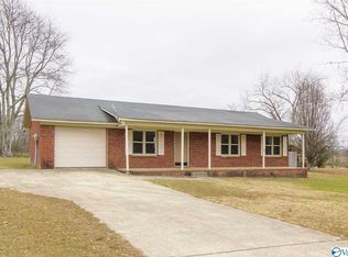 21696 Hickory Hill Ln, Athens, AL 35613