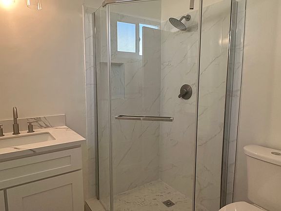 3rd image of 1724 Barry Ave #9