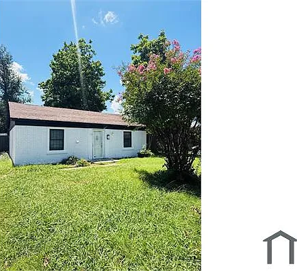 326 E Harmon Dr — Photo 1