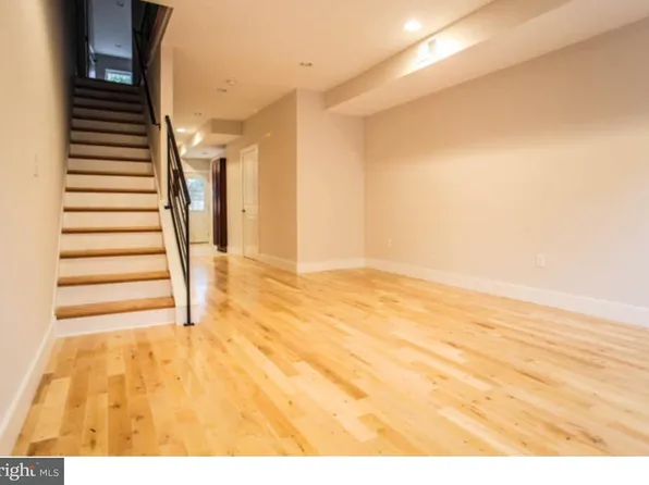 2510 Kimball St, Philadelphia, PA 19146