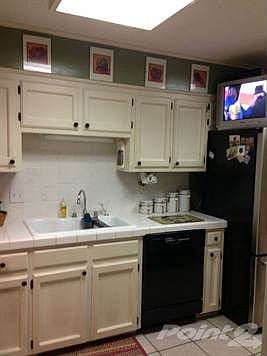 Lots of cabinet space in this kitchen!