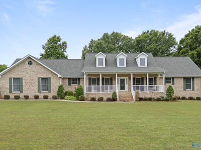 890 Narrow Ln, New Market, AL, 35761
