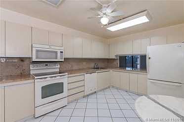 Home For Sale In Olympus