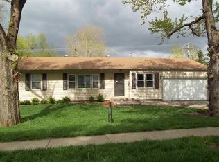 2301 SW Indian Trl, Topeka, KS 66614