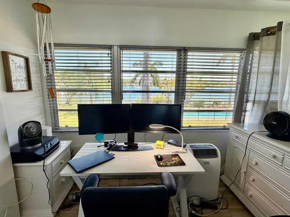 960 CRYSTAL LAKE #206, Deerfield Beach, FL 33064