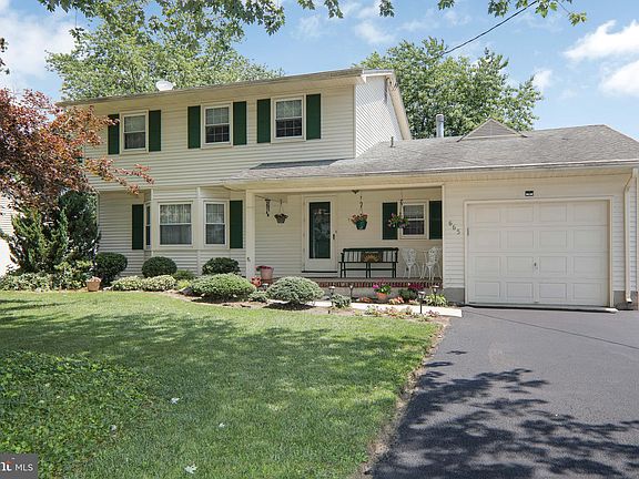 2nd image of 665 Brentwood Dr