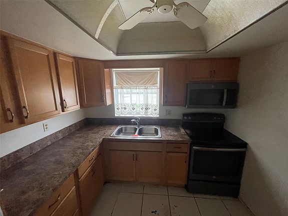 3rd image of 2724 E Dudley Drive #A