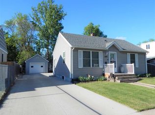 1204 5th Ave NW, Minot, ND 58703