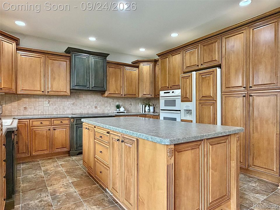 72408 Sorrel Dr, photo 19