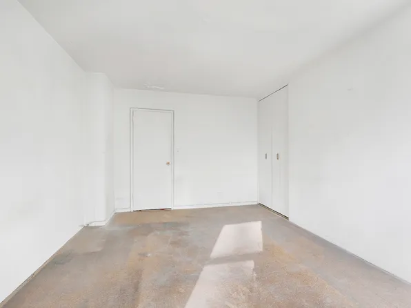 3215 Avenue H image 18 of 20