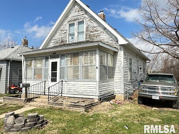 3rd image of 1261 Laurel St