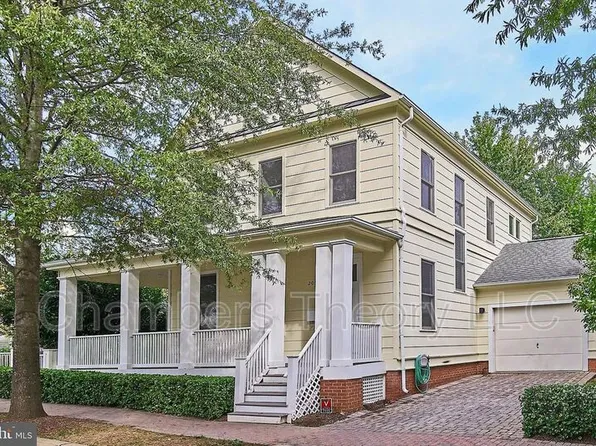 2015 N Pollard St, Arlington, VA 22207