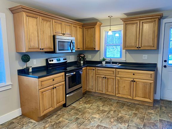 2nd image of 7 Pleasant St APT A