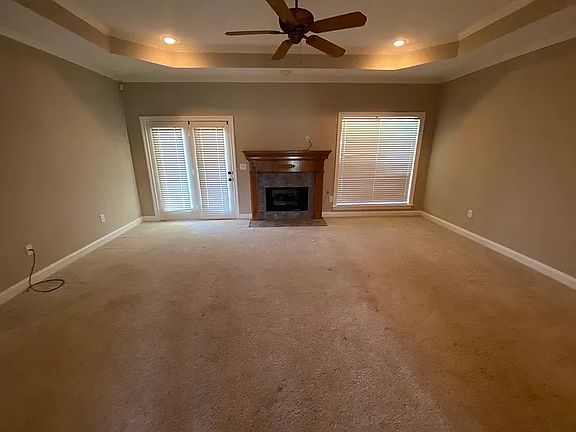 3rd image of 202 Prewitt Cir