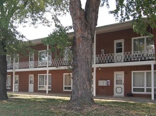 9200 Erie St #2F, Highland, IN 46322