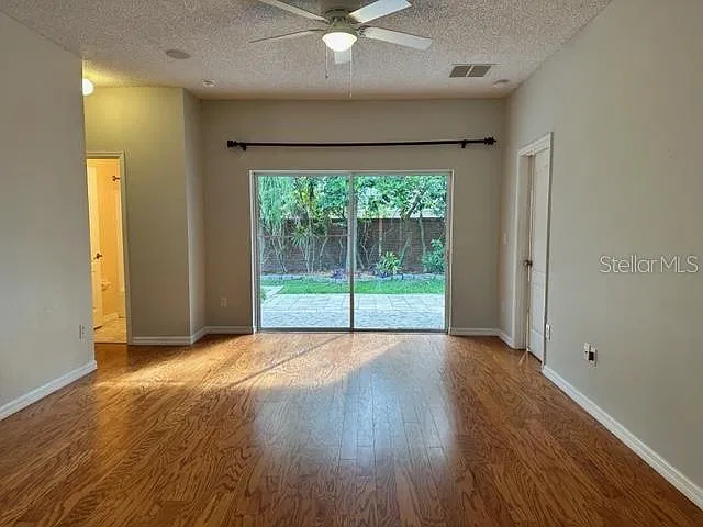 4 bed, 2.0 bath, 1470 sqft, $2,295 — Photo 3