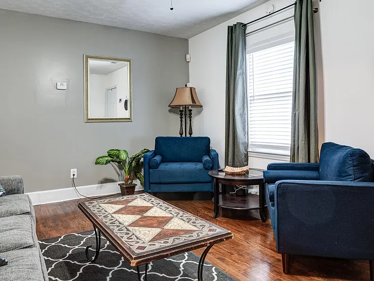2518 Lester St — Photo 17