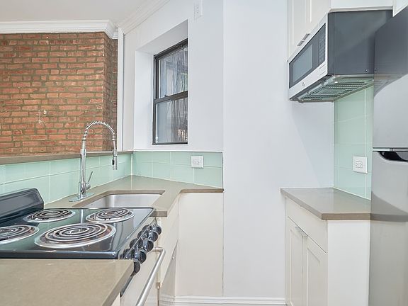 2nd image of 325 E 83rd St #4CC