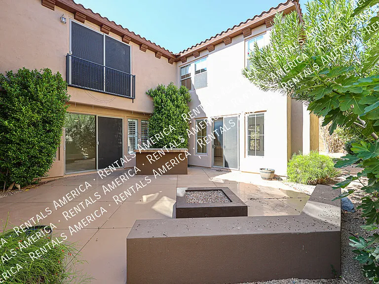 3966 E Crest Ln — Photo 33