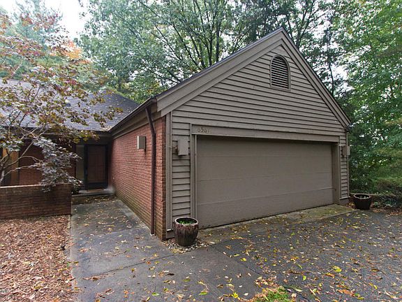 3rd image of 6561 Waybridge Dr SE