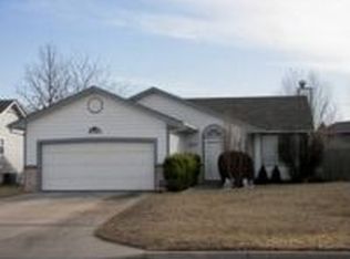 8705 W Westlawn Cir, Wichita, KS 67212