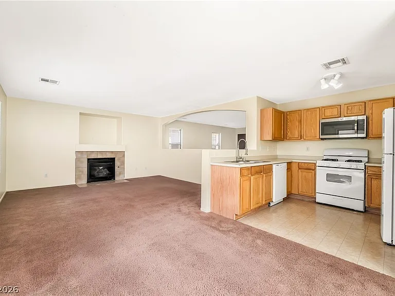 4849 Lone Grove Dr — Photo 9