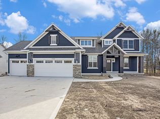 4740 Hidden Ridge Dr, Hudsonville, MI 49426