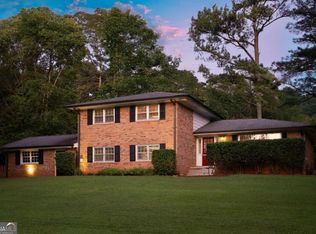 1392 Cornwall Rd, Decatur, GA 30032