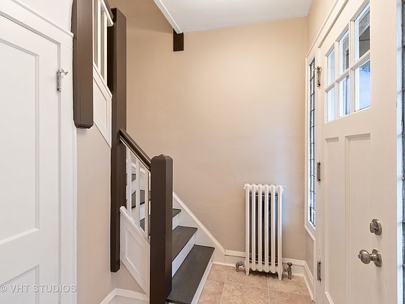 4th image of 104 E Wood St