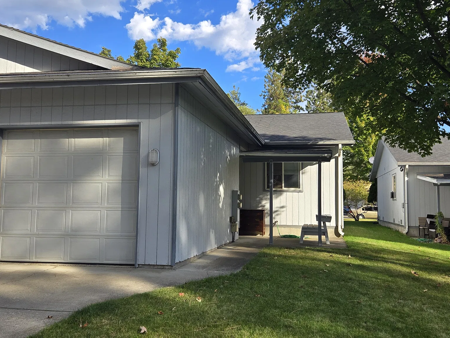 2 bed, 1100 sqft, $1,900 — Photo 2