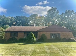 7608 Dalebrook Rd, Independence, OH 44131