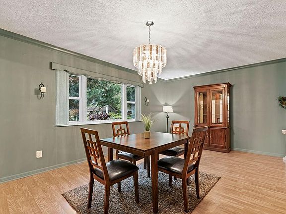 5th image of 4083 Teriwood Ave