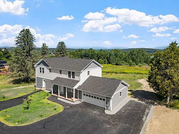 2nd image of 84 Old Lake Shore Road