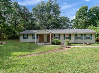 4321 Wonderland Dr, Louisville, TN 37777