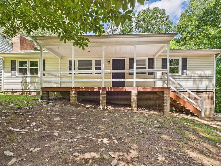 3041 Clintwood Rd — Photo 2
