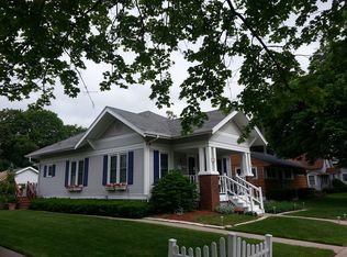 1006 Tolman St, Lake Geneva, WI 53147