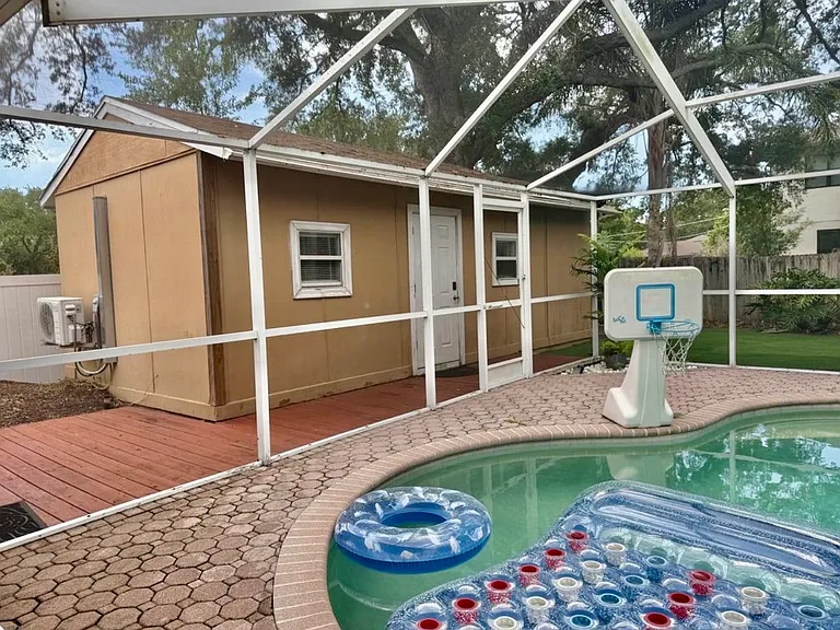 206 N Beverly Ave — Photo 17