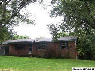 1090 Portwood Dr, Albertville, AL 35951