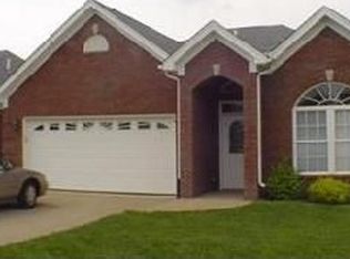 3116 Arbor Ridge Ln, New Albany, IN 47150